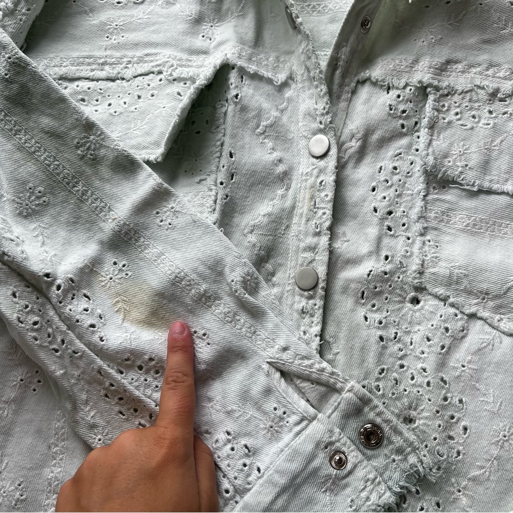 Adore Shacket - Picture 2 of 4